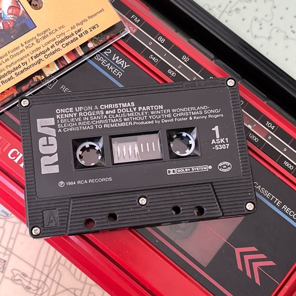 Vintage 1984 Kenny Rogers and Dolly Parton Once Upon A Christmas Cassette Tape - Picture 3 of 4